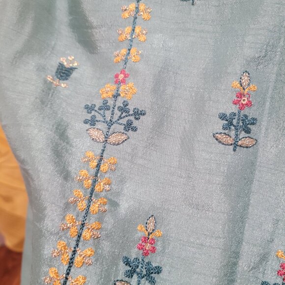 Indian Silk Salwar Kameez 3 pcs Set | Traditional Wear | Pakistani - Picture 6 of 9